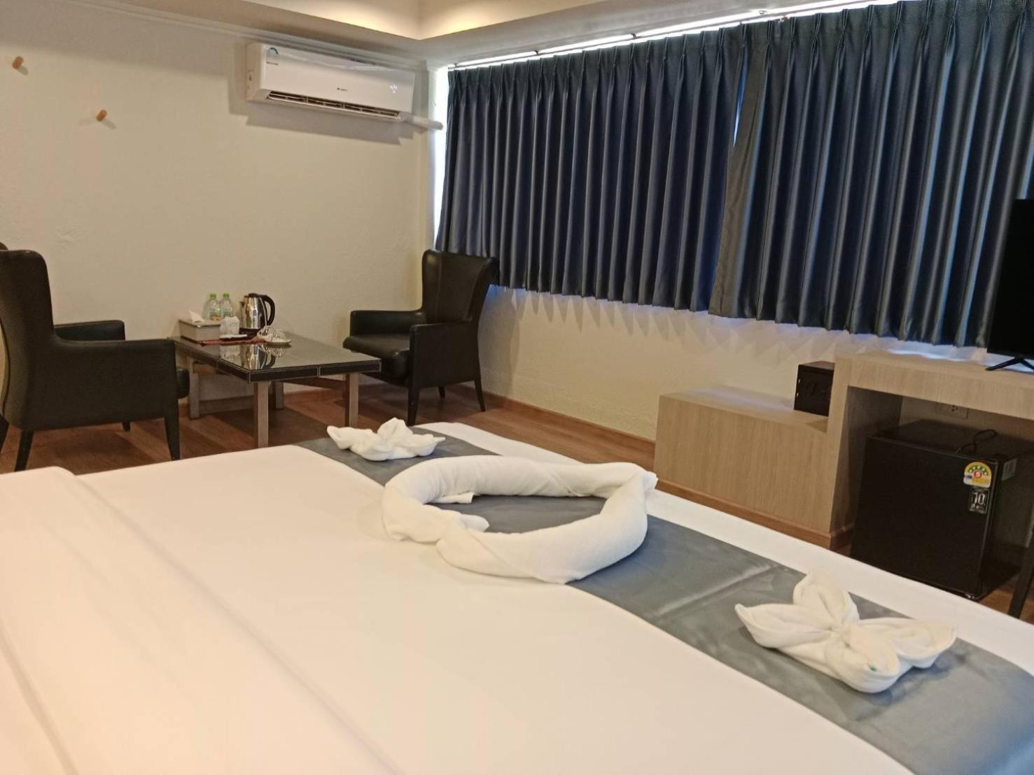 Eastique Hotel Koh Chang Трат Экстерьер фото